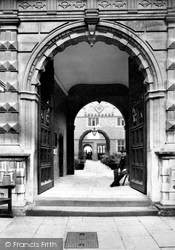 Abbot's Hospital Entrance 1909, Guildford