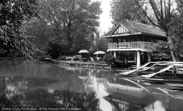 Photo of Guildford, Allens Boathouse 1934