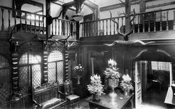 Angel Hotel Entrance Hall With Balcony 1933, Guildford
