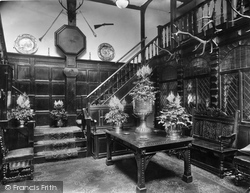 Angel Hotel Interior 1933, Guildford