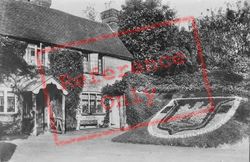 Castle Cottage 1908, Guildford