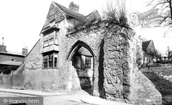 Castle Gateway 1895, Guildford