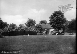 Castle Grounds 1904, Guildford