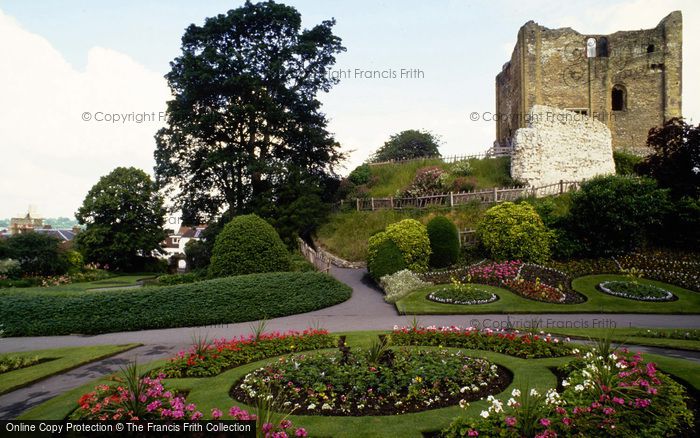 Photo of Guildford, Castle Keep c.1990