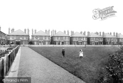 Caxton Gardens 1911, Guildford
