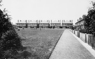 Guildford, Caxton Gardens 1911
