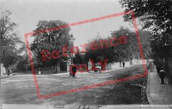 Epsom And London Roads 1906, Guildford