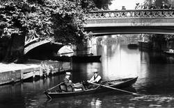 Men In A Boat 1904, Guildford