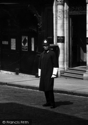 Policeman 1935, Guildford