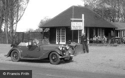 Guildford, Riley Lynx Car c1950