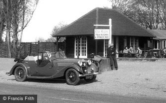 Guildford, Riley Lynx Car c1950