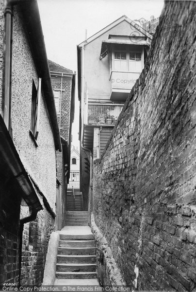 Photo of Guildford, Rosemary Alley 1914