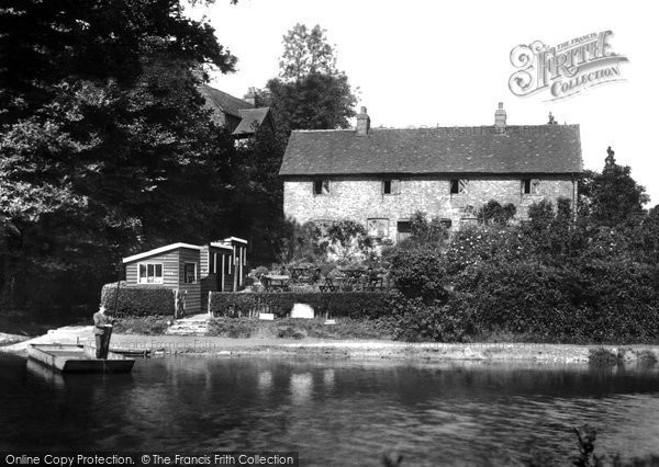 Photo of Guildford, St Catherine's Ferry And Tea Gardens 1927