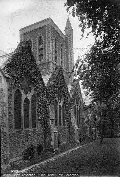 Photo of Guildford, St Nicholas Church 1914