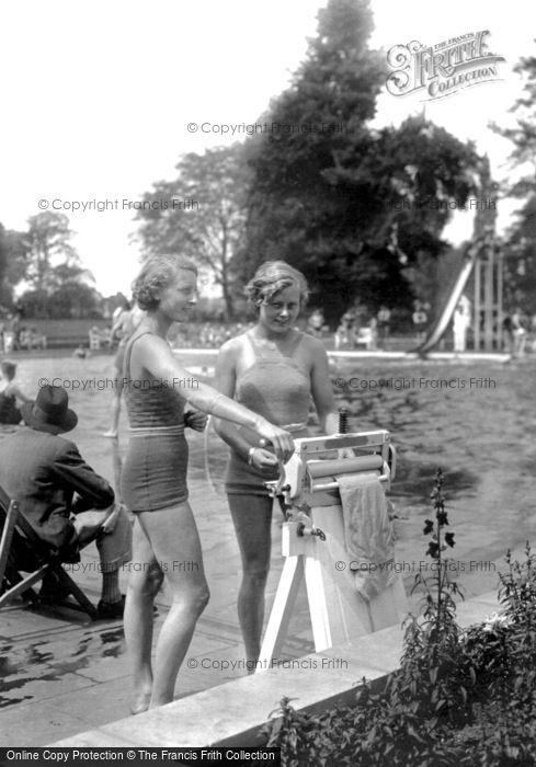 Photo of Guildford, Swimming Pool c.1930
