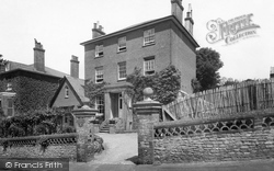 The Chestnuts, Lewis Carroll's House 1933, Guildford