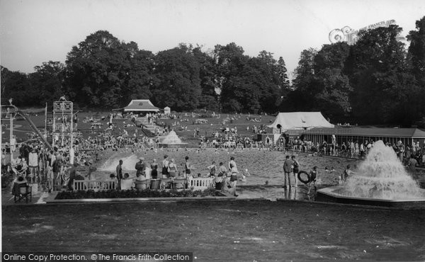Photo of Guildford, The Lido, Stoke Park 1933