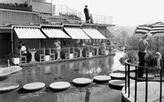 Guildford, the Roof Garden c1960