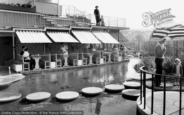 Photo of Guildford, the Roof Garden c1960