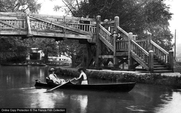 Photo of Guildford, Two Women On River Wey 1909