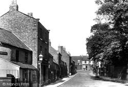 Bow Street 1899, Guisborough