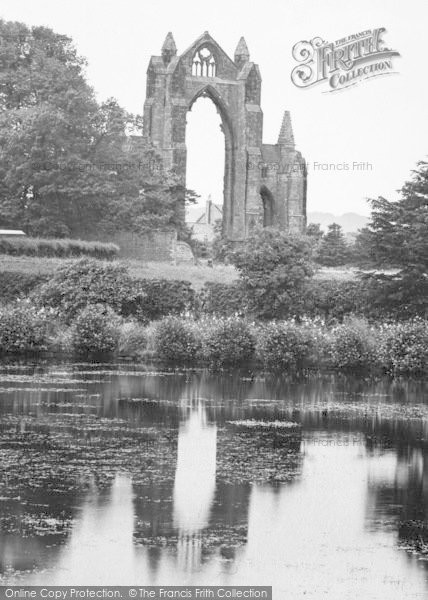 Photo of Guisborough, Priory And Lake 1932