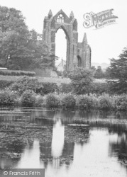 Priory And Lake 1932, Guisborough