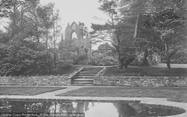 Photo of Guisborough, Priory And Lily Pond 1913