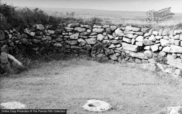 Photo of Gulval, Chysauster, Hut 4, Main Cell Showing Hollowed Stone c.1955