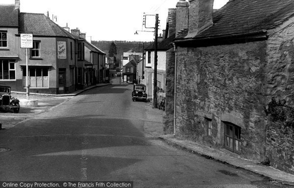 Photo of Gunnislake, Fore Street c.1950