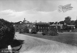 The House 1922, Gunton Park