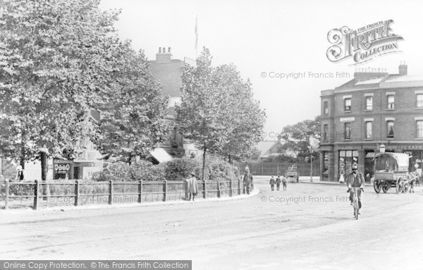Photo of Hackney, South Hackney Broadway 1905