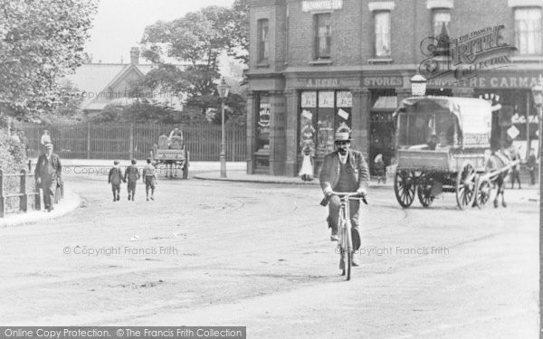 Photo of Hackney, South Hackney Broadway 1905
