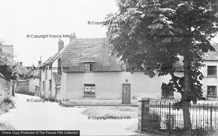 Photo of Haddenham, Skittles Green c.1955
