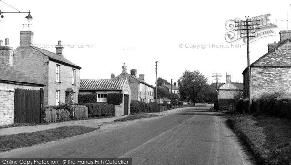 Photo of Haddenham, West End c.1950