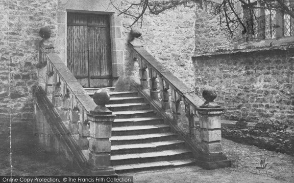 Photo of Haddon Hall, Dorothy Vernon's Steps c.1905