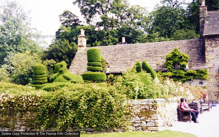 Photo of Haddon Hall, Topiary 2000