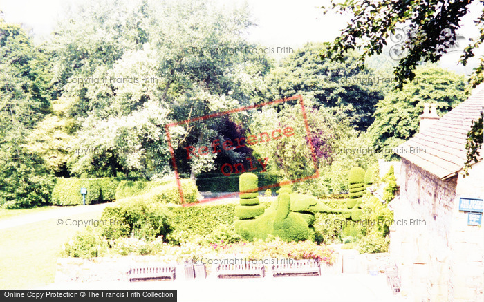 Photo of Haddon Hall, Topiary 2000