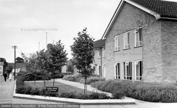 Photo of Hadleigh, Angel Court c.1965