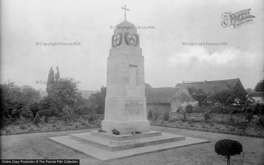 Hadleigh, War Memorial 1922