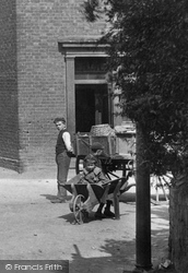 Children In The Village 1901, Hadley
