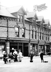 Townsfolk In Victoria Street 1907, Hale