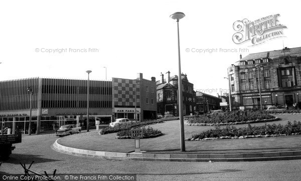 Photo of Halifax, Bull Green c.1965