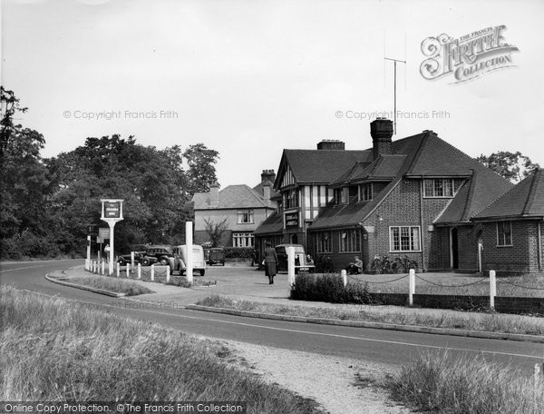 Photo of Hamble, The Coronation Arms c.1955