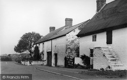 Old Cottages And Market Street c.1960, Hambleton