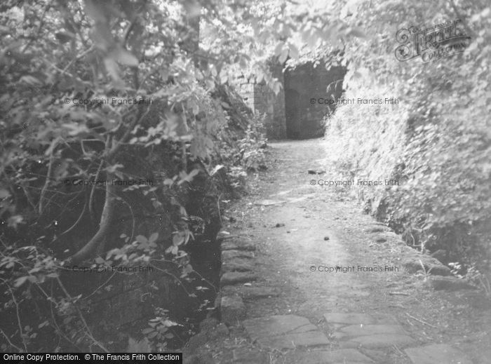 Photo of Hamilton, Cadzow Castle 1951