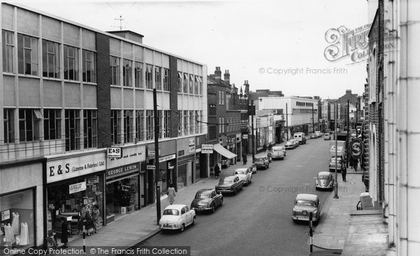 Photo of Hammersmith, King Street c.1960
