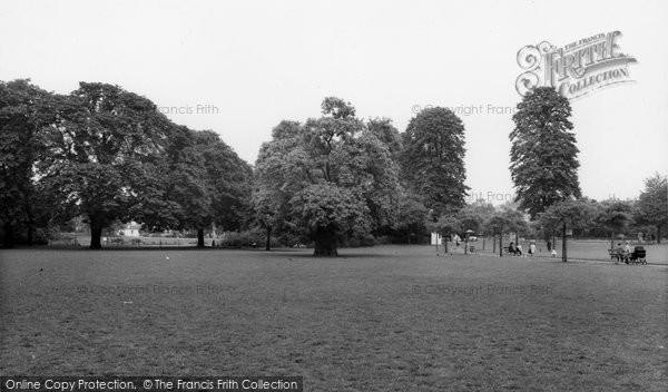 Photo of Hammersmith, Ravenscourt Park c.1960