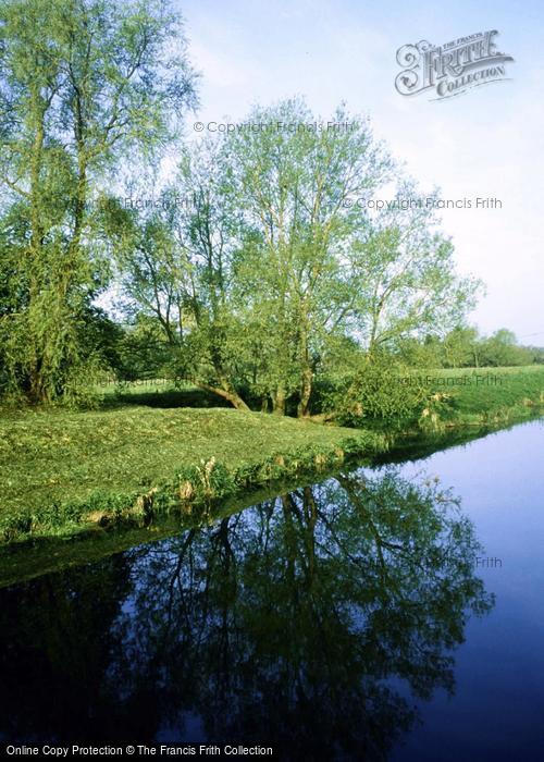 Photo of Hammoon, The River Stour 2006