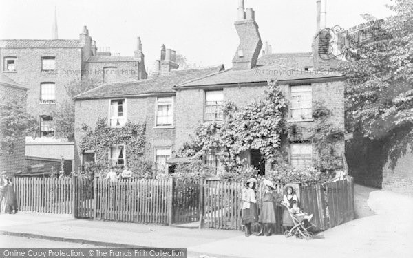 Photo of Hampstead, Flask Walk 1910